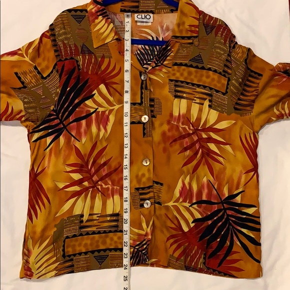 80’s Vintage Floral Aztec Top - Picture 4 of 6